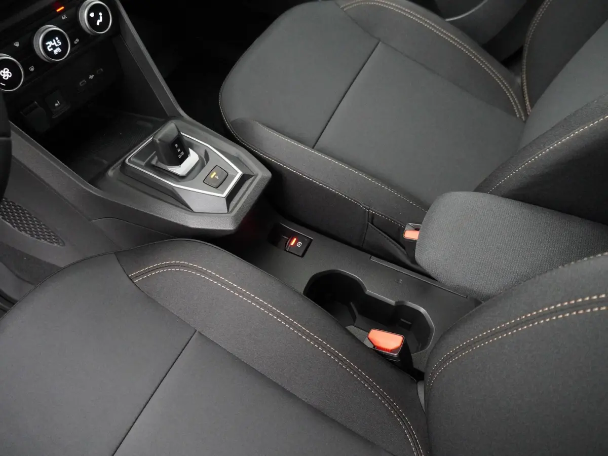 hybrid 155 limited edition 7-zits | 360 camera | Navigatie | Climate Control |