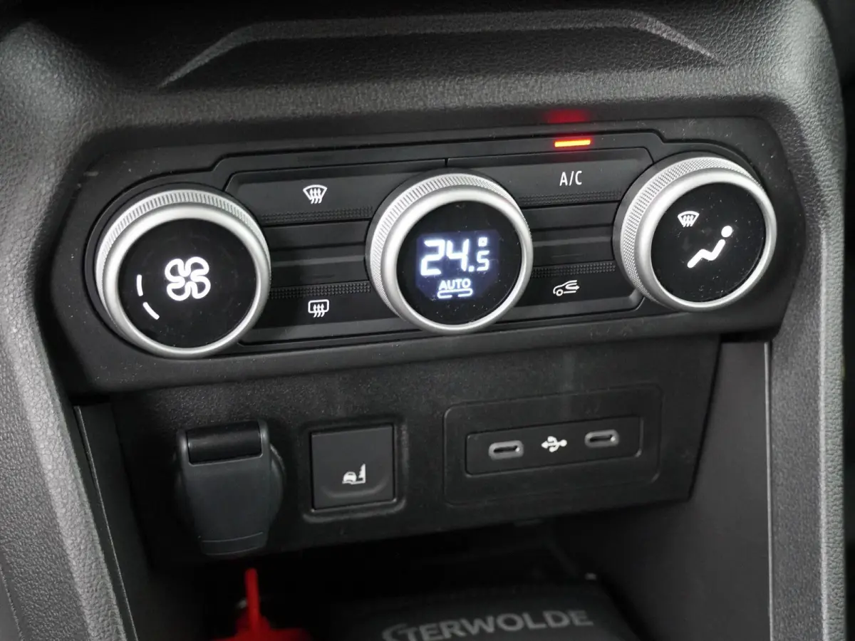 hybrid 155 limited edition 7-zits | 360 camera | Navigatie | Climate Control |