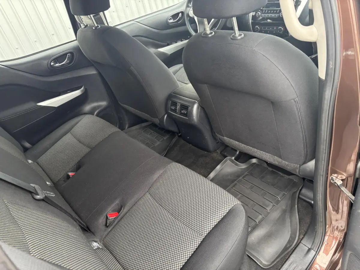 2.3 dCi Acenta DoubleCab Veth*5PERS*A/C*CRUISE*4WD