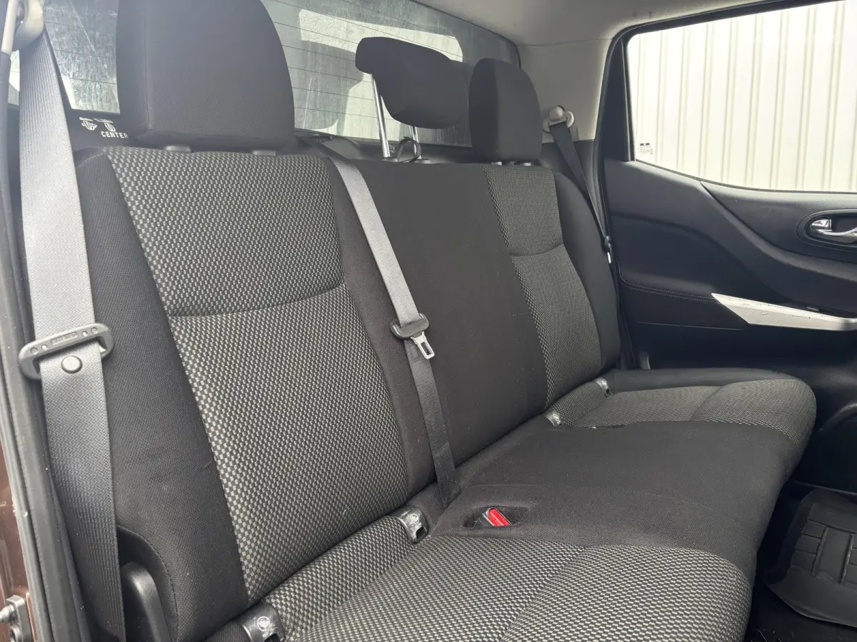 2.3 dCi Acenta DoubleCab Veth*5PERS*A/C*CRUISE*4WD