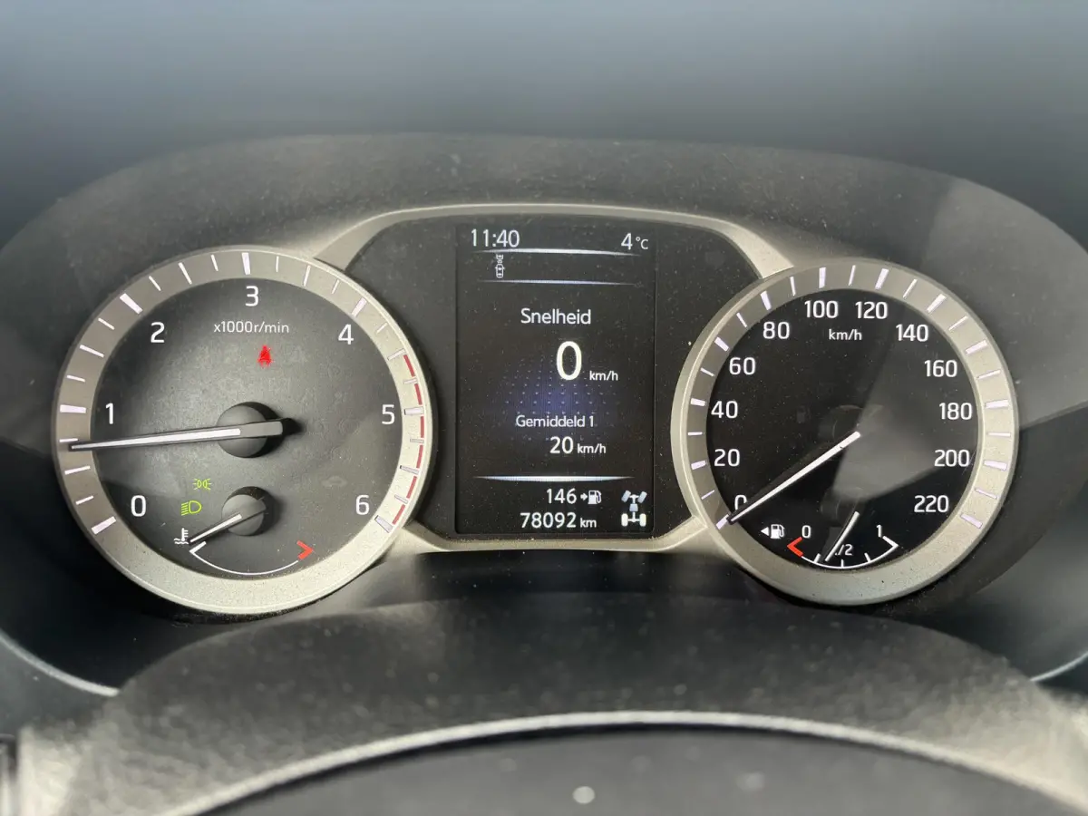 2.3 dCi Acenta DoubleCab Veth*5PERS*A/C*CRUISE*4WD