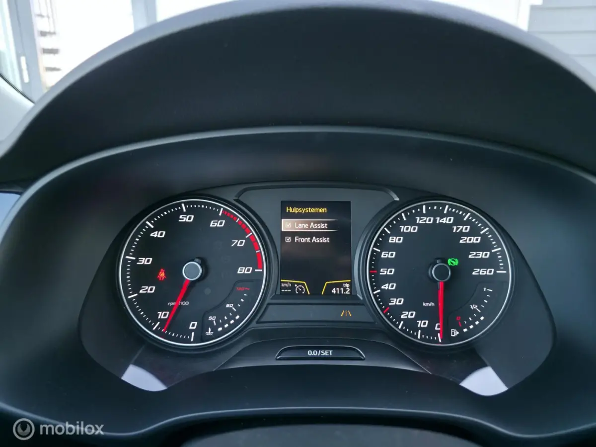 1.4 TSI FR DSG / Navi / Carplay / Trekh. / LED