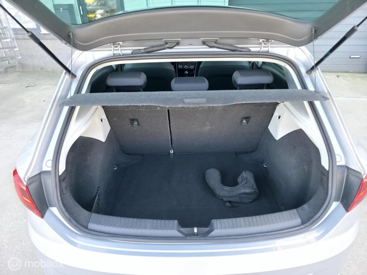 1.4 TSI FR DSG / Navi / Carplay / Trekh. / LED