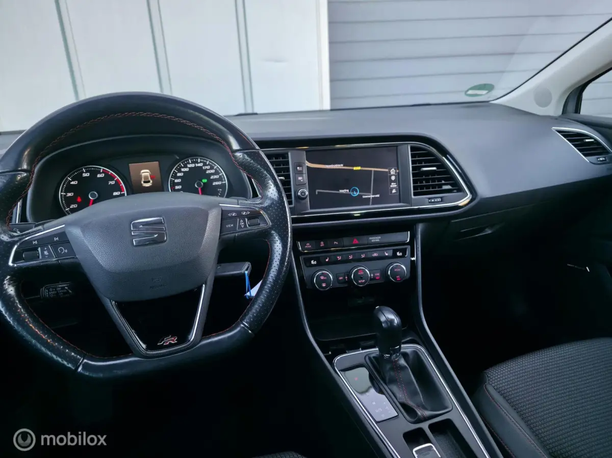 1.4 TSI FR DSG / Navi / Carplay / Trekh. / LED