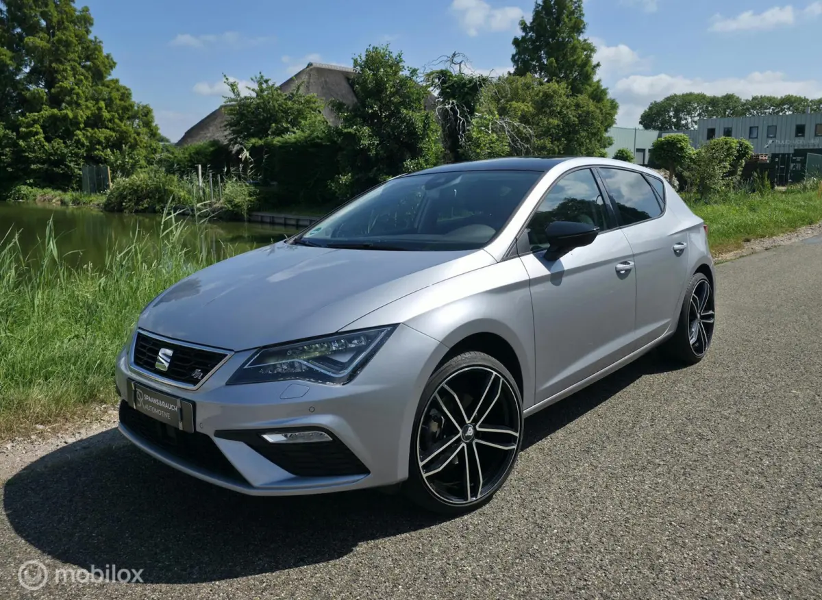 1.4 TSI FR DSG / Navi / Carplay / Trekh. / LED