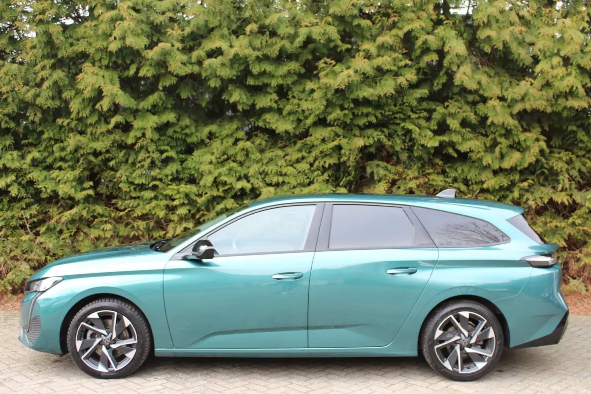 1.2 PureTech Allure Pack Business 130PK | Parkeercamera | Apple/Android Carplay | Navigatie