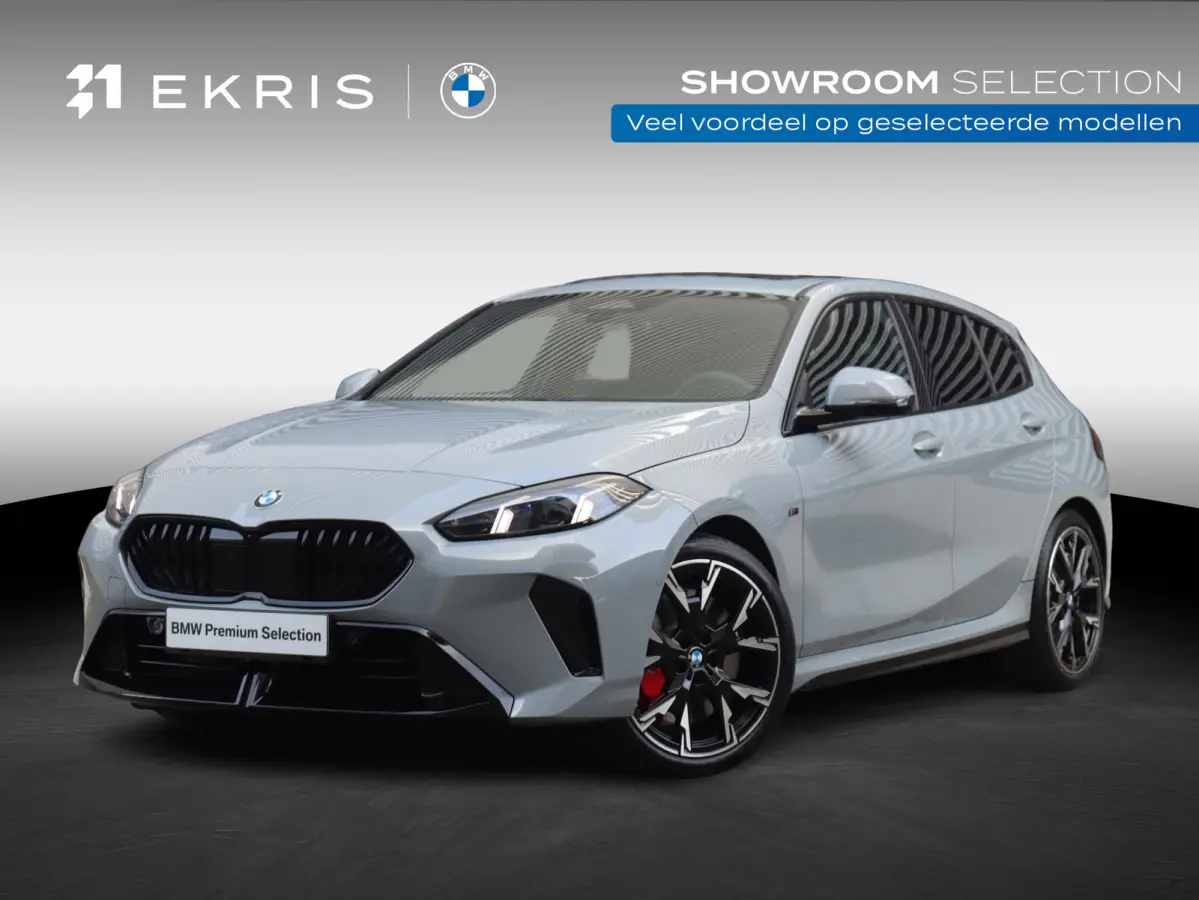 5-deurs 120 | M Sportpakket Pro | Panodak | Harman Kardon | Driving Assistant | Camera | Sportstoelen | Comfort Access | Getint Glas | Verwarmd Stuurwiel | 19'' LMV