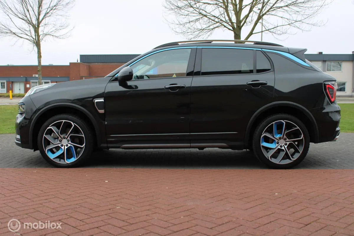 1.5 Plug-in Hybrid, Panoramadak, Stoelverwarming, Clima, Cruise, Pdc + Camera, Navi, App connect, Donker glas,