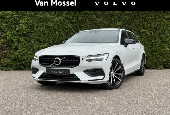 B3 Momentum Advantage | Blis | Parkeer sensoren | Elektrische stoelen | AppleCarplay | Bluetooth |