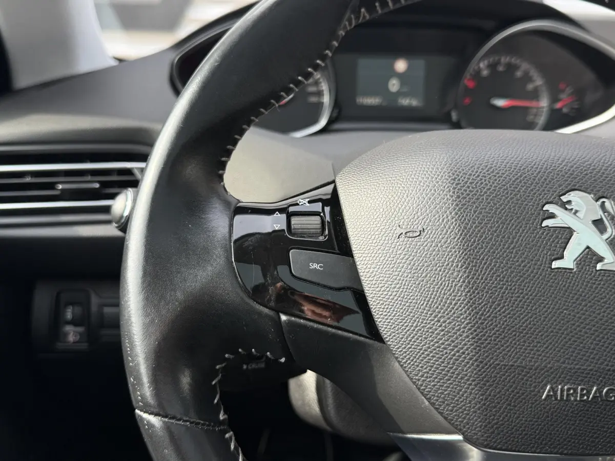 1.2 PureTech Allure 2e Eigenaar|Navi|Clima|Pano|Cruise|Carplay|PDC V+A|D-riem vv in 2024|N.A.P|APK tot 02-2027