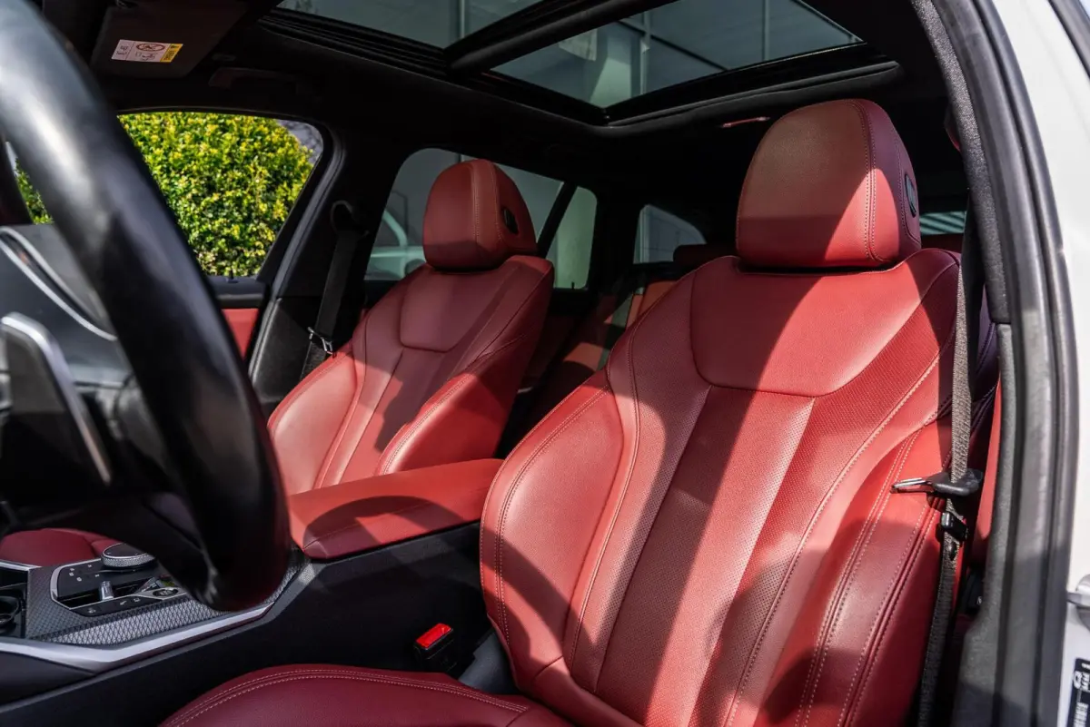 320e|PANO|CARPLAY|CAMERA|KEYLESS|LASER