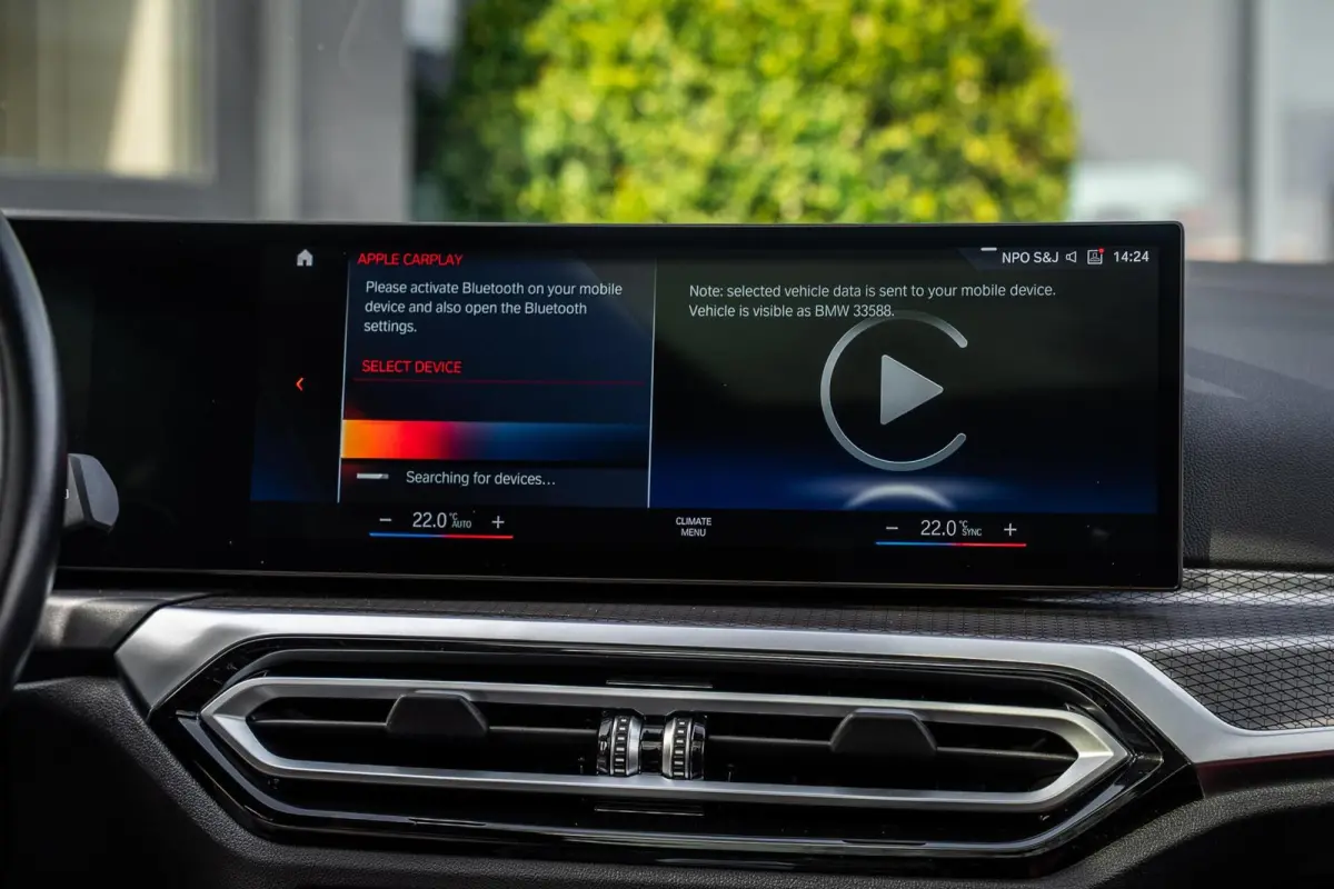 320e|PANO|CARPLAY|CAMERA|KEYLESS|LASER