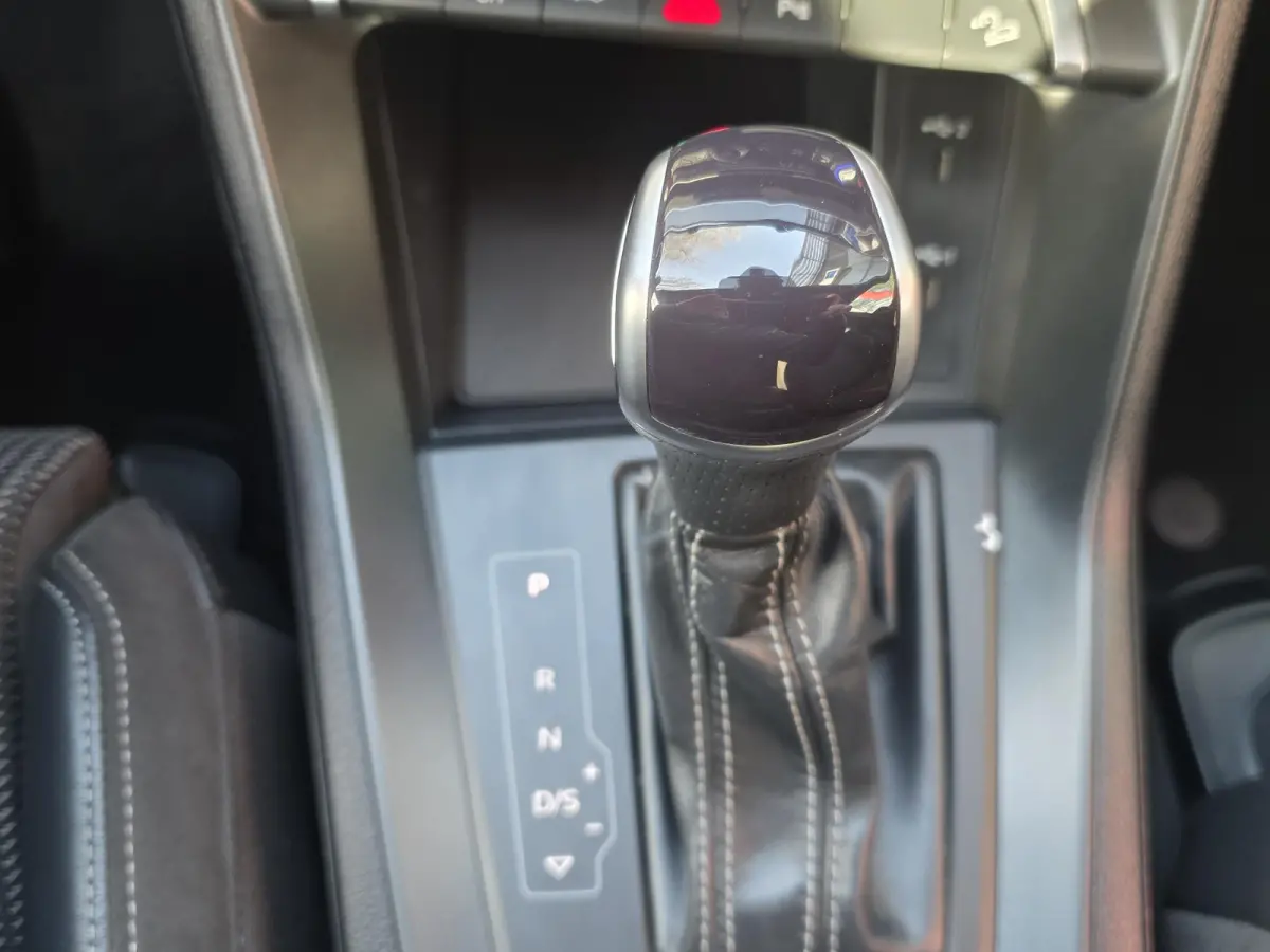 45 TFSI e S Edition | SOH 92,8% | Navigatie | Apple Carplay | Parkeersensoren + Camera | Cruise Control | Licht metalen velgen