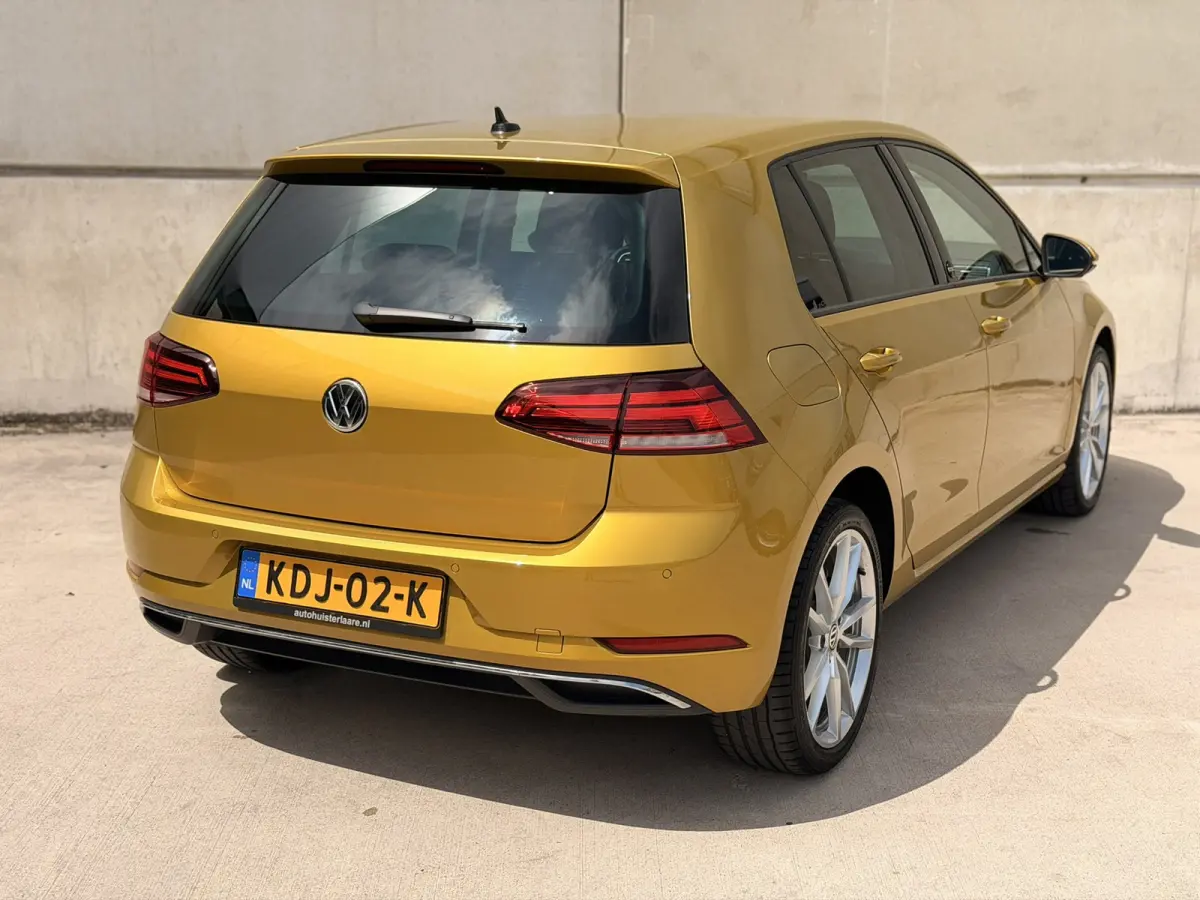 1.0 TSI R-Line 18'' LED Dynaudio ACC Stoelverwarming
