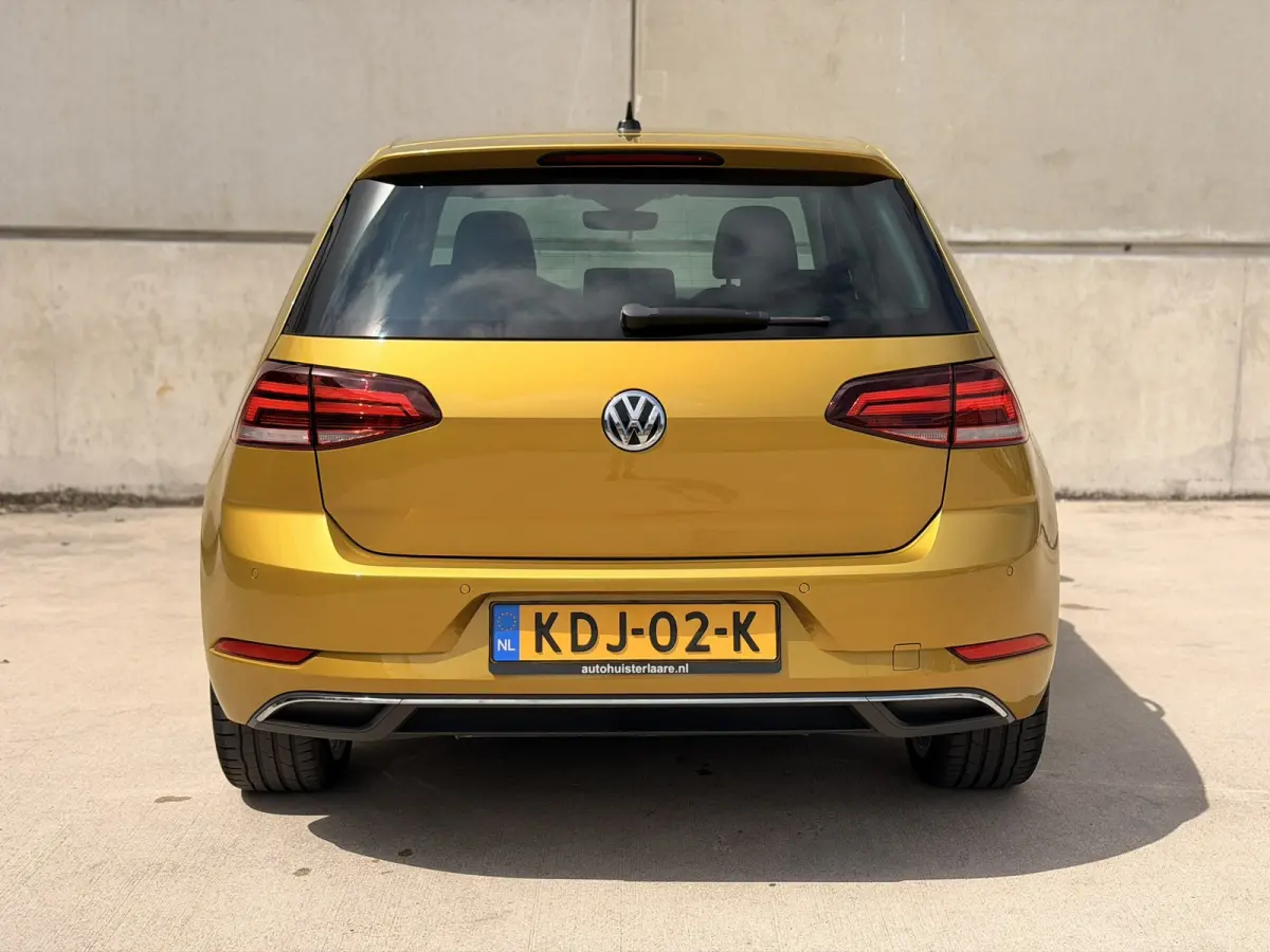 1.0 TSI R-Line 18'' LED Dynaudio ACC Stoelverwarming