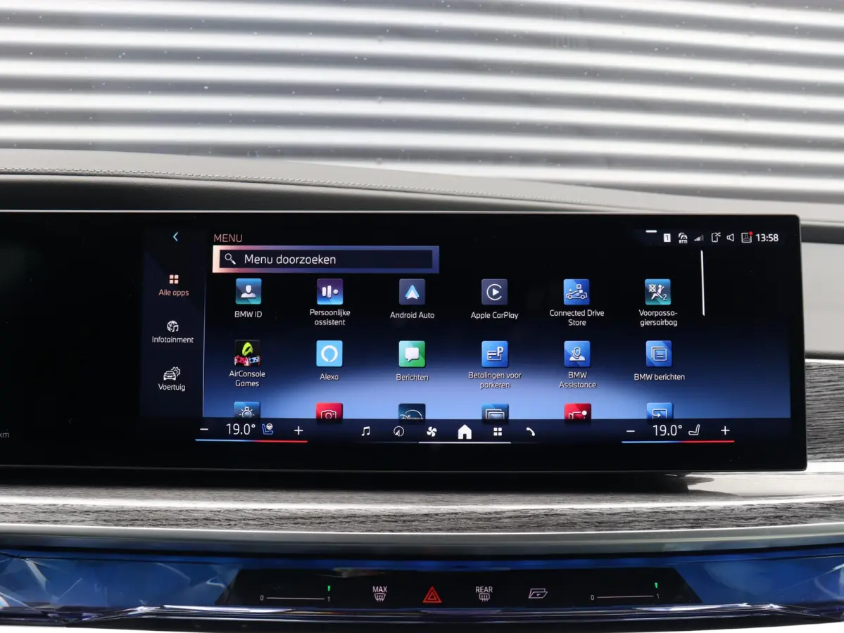 xDrive60 | High Executive | M Sportpakket Pro | Executive Lounge | Rear-Seat Entertainment Experience | Driving Assistant Prof. | Head-Up | Stoel Massage & Ventilatie | SOH 100% | 20'' LMV