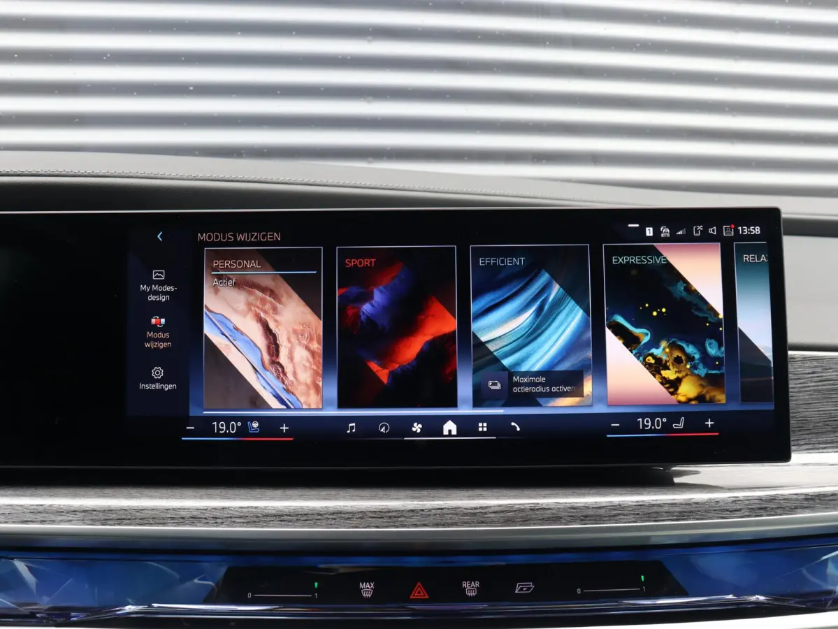 xDrive60 | High Executive | M Sportpakket Pro | Executive Lounge | Rear-Seat Entertainment Experience | Driving Assistant Prof. | Head-Up | Stoel Massage & Ventilatie | SOH 100% | 20'' LMV