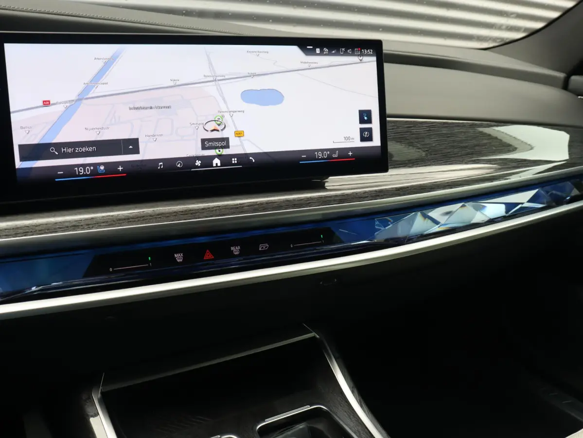 xDrive60 | High Executive | M Sportpakket Pro | Executive Lounge | Rear-Seat Entertainment Experience | Driving Assistant Prof. | Head-Up | Stoel Massage & Ventilatie | SOH 100% | 20'' LMV