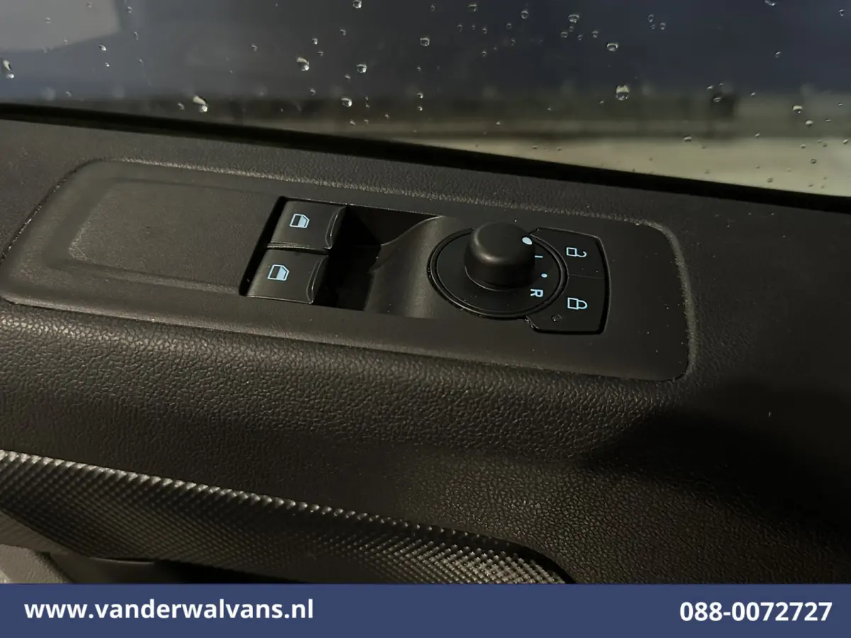 2.0 TDCI L1H1 Euro6 Airco | Camera | LED | Apple Carplay | Cruisecontrol Android Auto, Verwarmde voorruit, Parkeersensoren, Bijrijdersbank