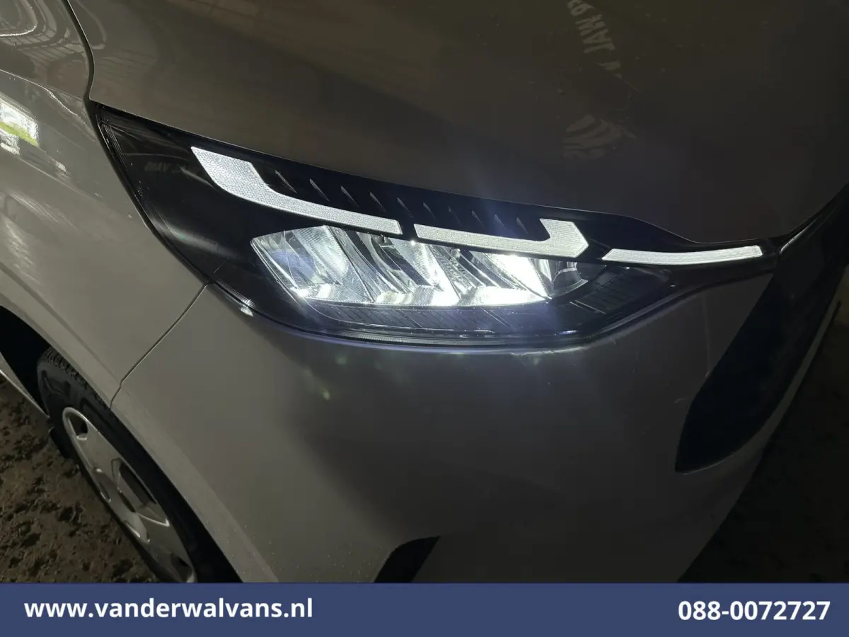 2.0 TDCI L1H1 Euro6 Airco | Camera | LED | Apple Carplay | Cruisecontrol Android Auto, Verwarmde voorruit, Parkeersensoren, Bijrijdersbank