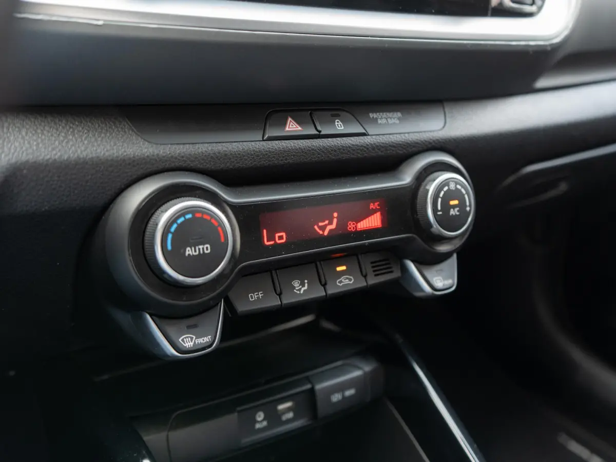 1.0 T-GDi DynamicLinePlusLine | 120PK | Keyless | Navi | Clima | Cruise |