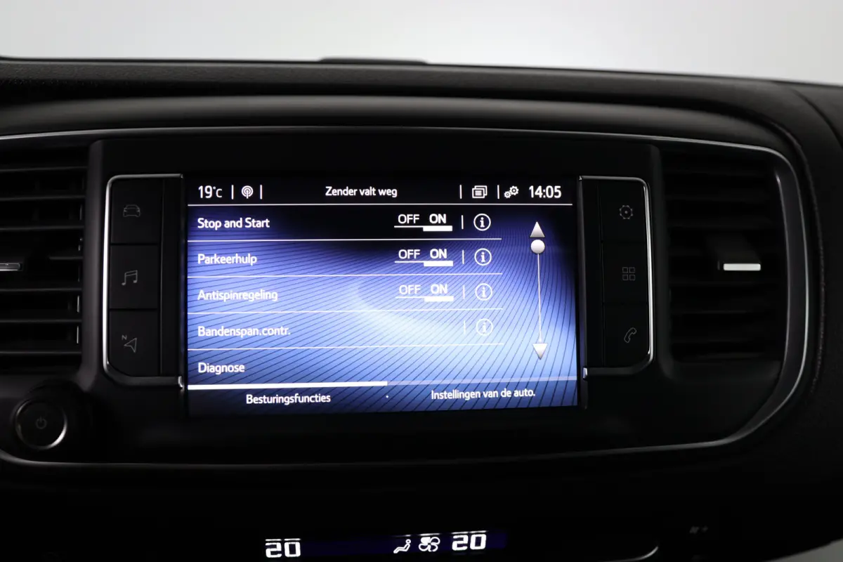 2.0 D-4D 145pk Black Line | Automaat | Trekhaak | Leder | Navigatie | Climate Controle | Apple Carplay & Android Auto |