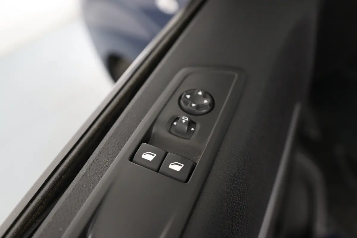 2.0 D-4D 145pk Black Line | Automaat | Trekhaak | Leder | Navigatie | Climate Controle | Apple Carplay & Android Auto |