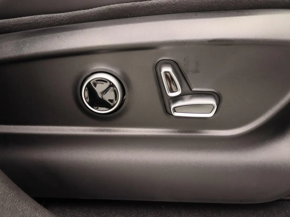 AWD Folgore 105kWh | Sonus faber audio | 360 Camera | Panorama dak | voorraad model |