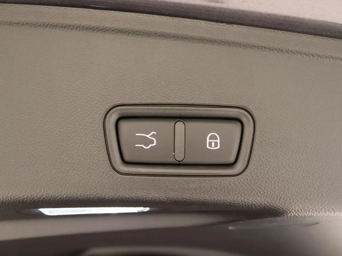 AWD Folgore 105kWh | Sonus faber audio | 360 Camera | Panorama dak | voorraad model |