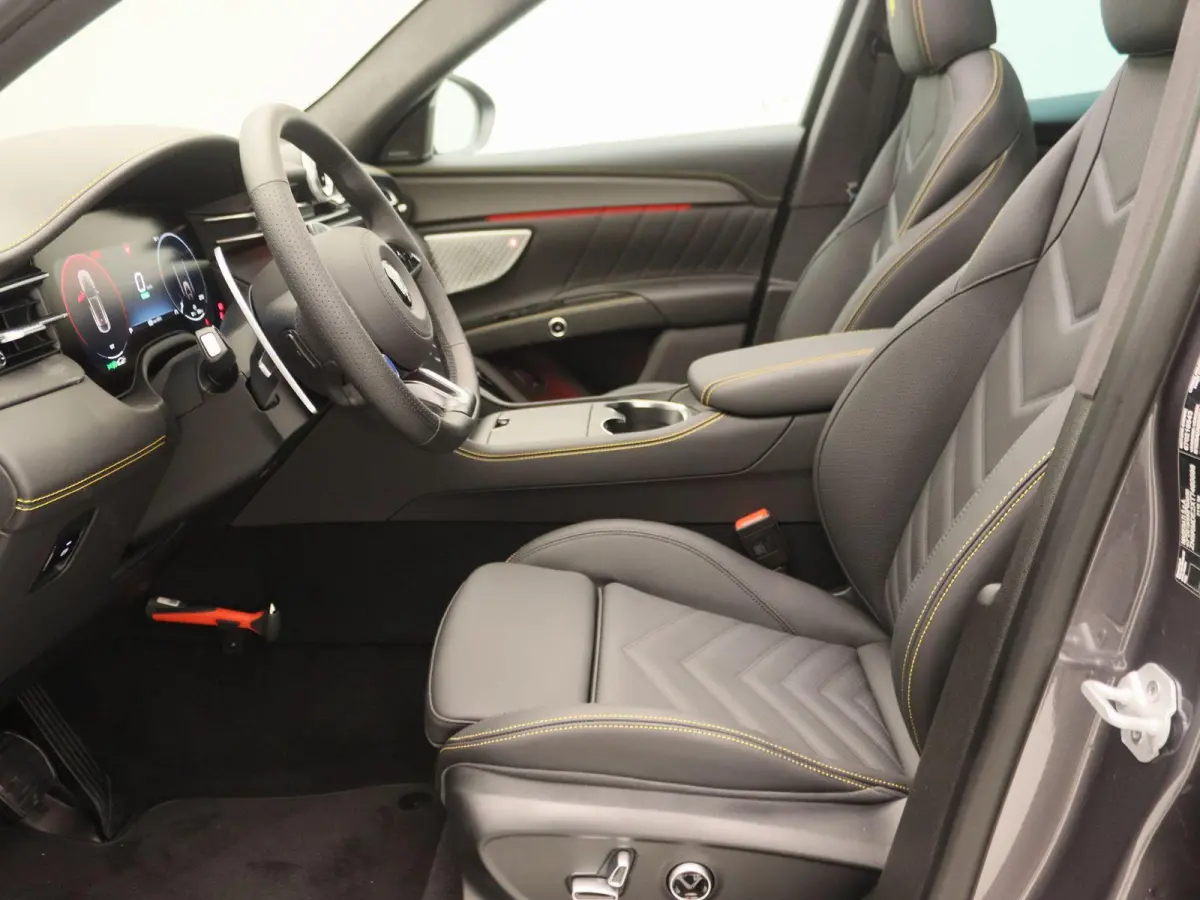AWD Folgore 105kWh | Sonus faber audio | 360 Camera | Panorama dak | voorraad model |
