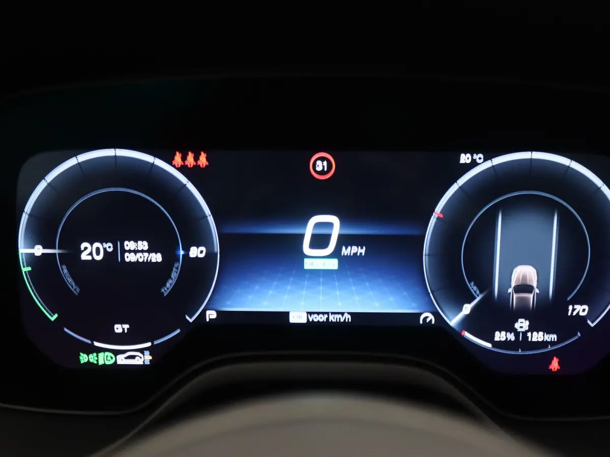 AWD Folgore 105kWh | Sonus faber audio | 3D Carbon Trim | Panorama dak | Voorraad model |