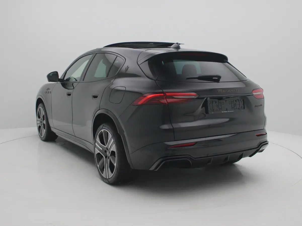 AWD Folgore 105kWh | Sonus faber audio | 3D Carbon Trim | Panorama dak | Voorraad model |