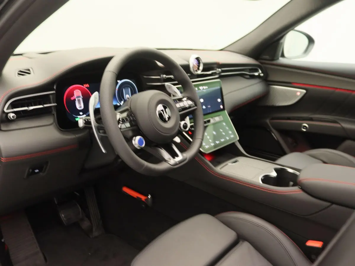 AWD Folgore 105kWh | Sonus faber audio | 3D Carbon Trim | Panorama dak | Voorraad model |