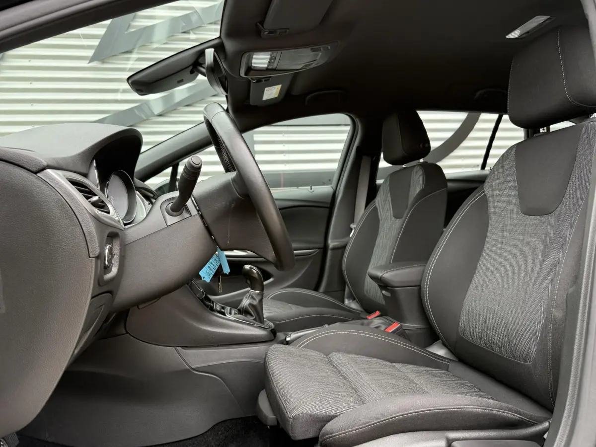 1.2 Edition 2020 Navi|Clima|Cruise|Carplay|Stoel+stuur verw|N.A.P|APK tot 03-2028