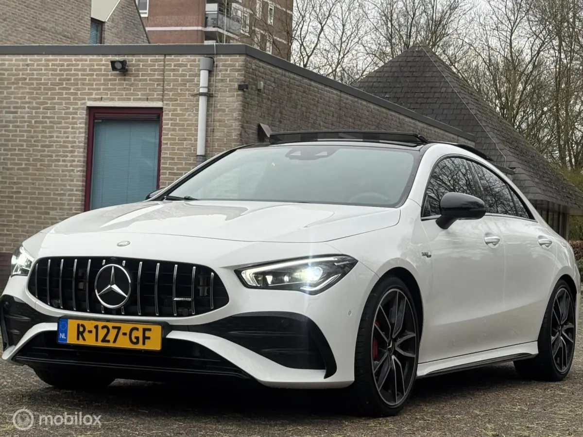 AMG 35 4MATIC Premium Plus