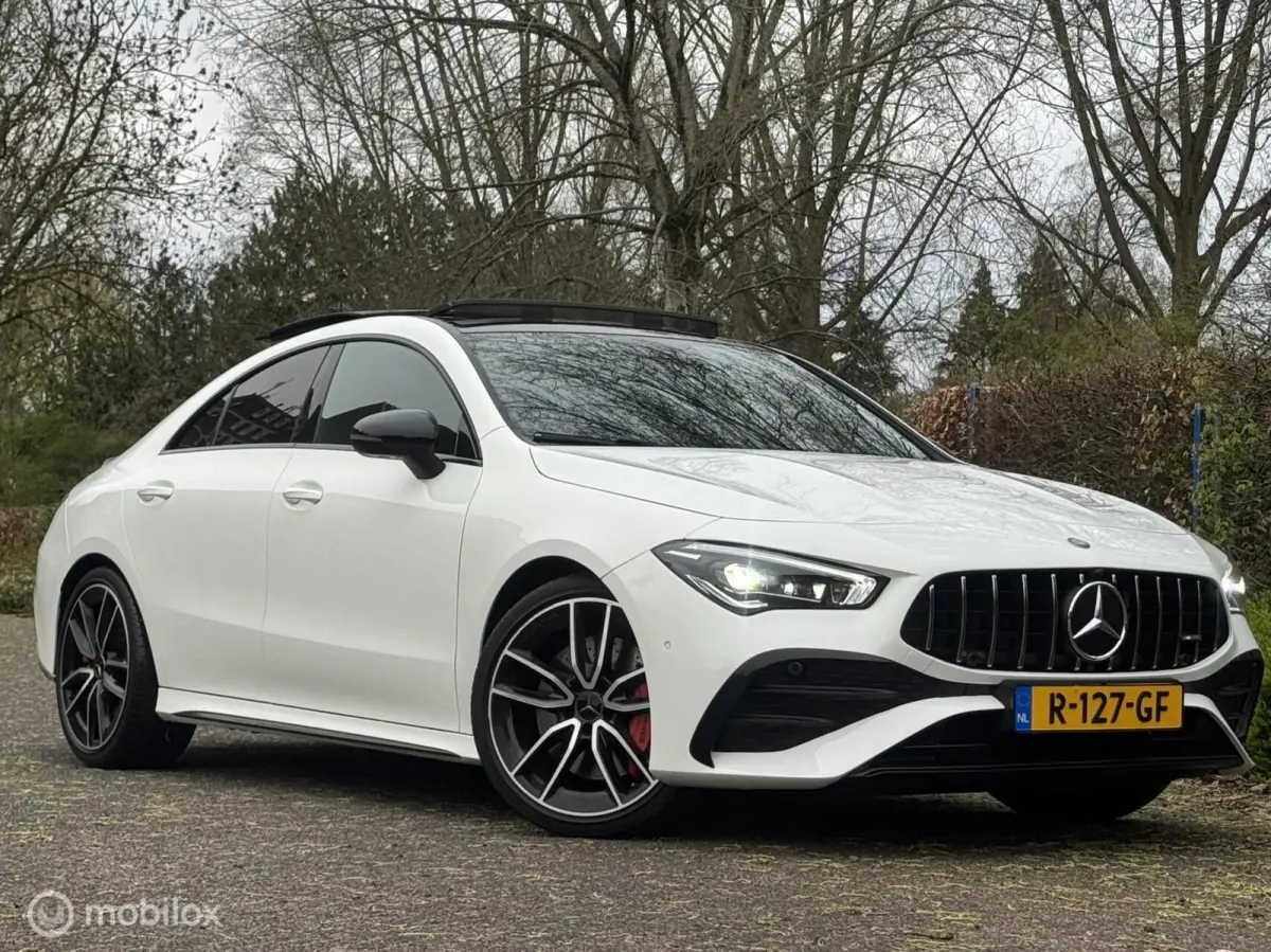 AMG 35 4MATIC Premium Plus