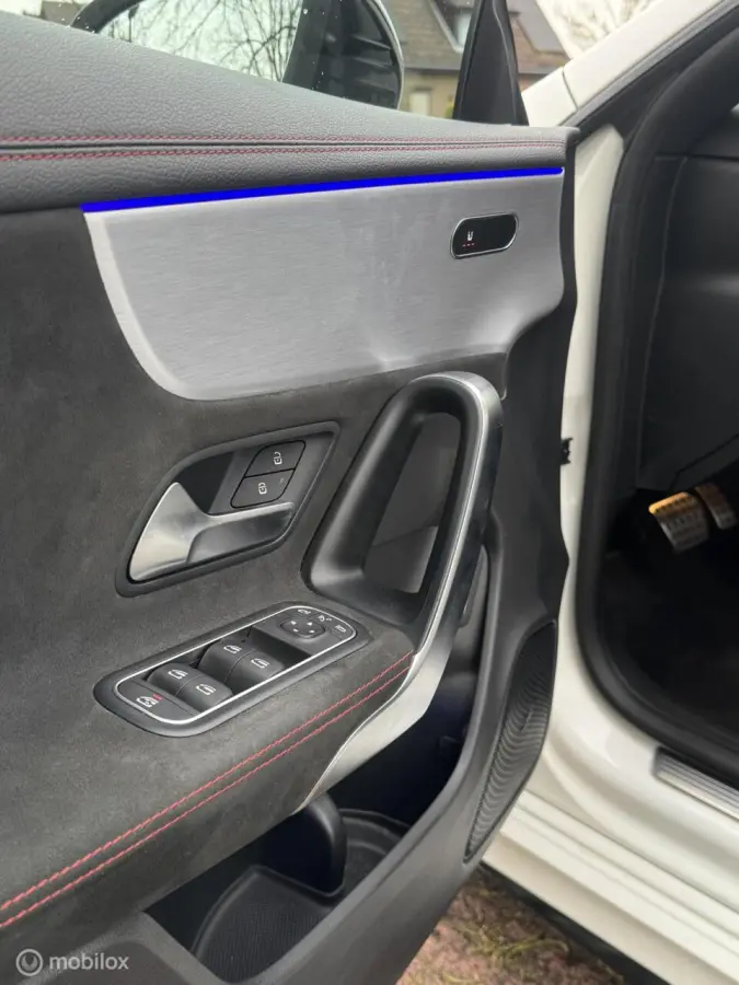 AMG 35 4MATIC Premium Plus