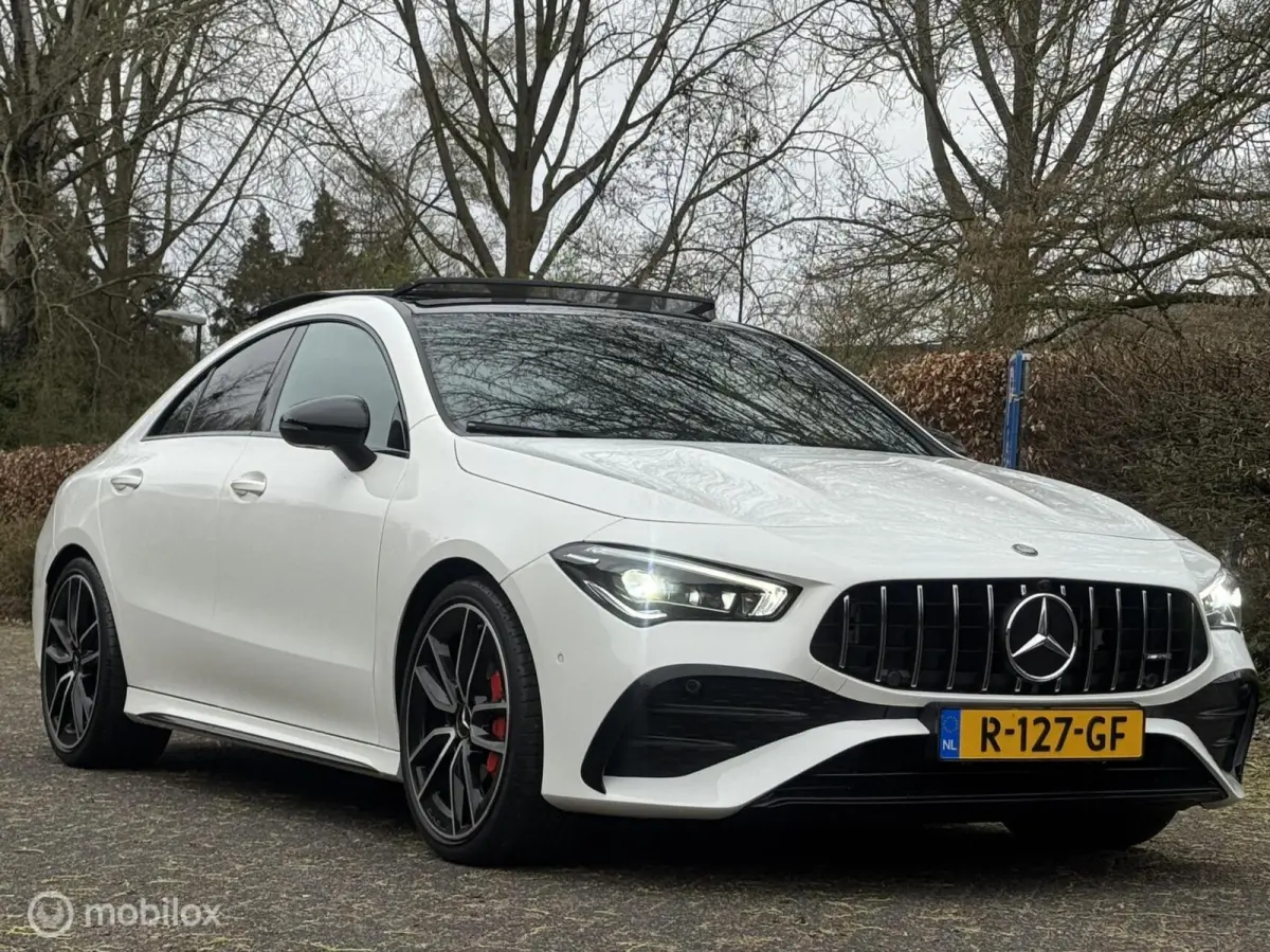 AMG 35 4MATIC Premium Plus