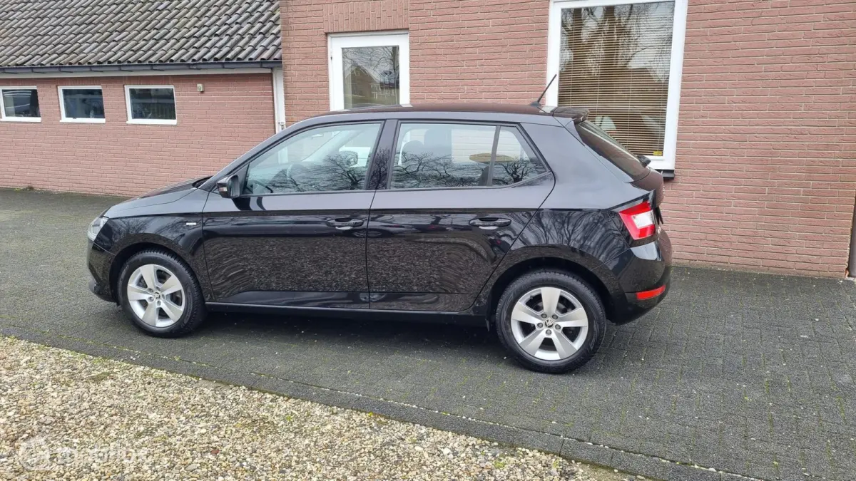 1.0 TSI Style , led,airco, sportvelgen