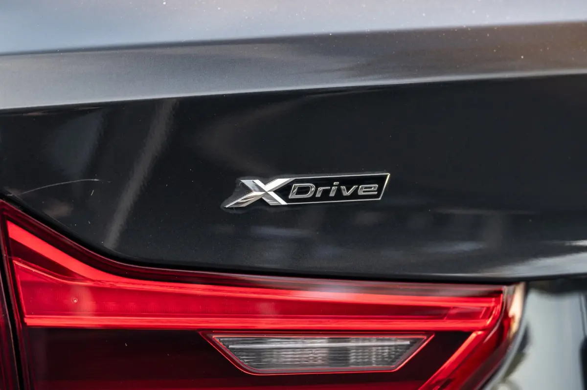 540i xDrive M-Sport I Bowers & Wilkins I Panoramadak I Stoelkoeling & verwarming I 20" Breedset nieuw