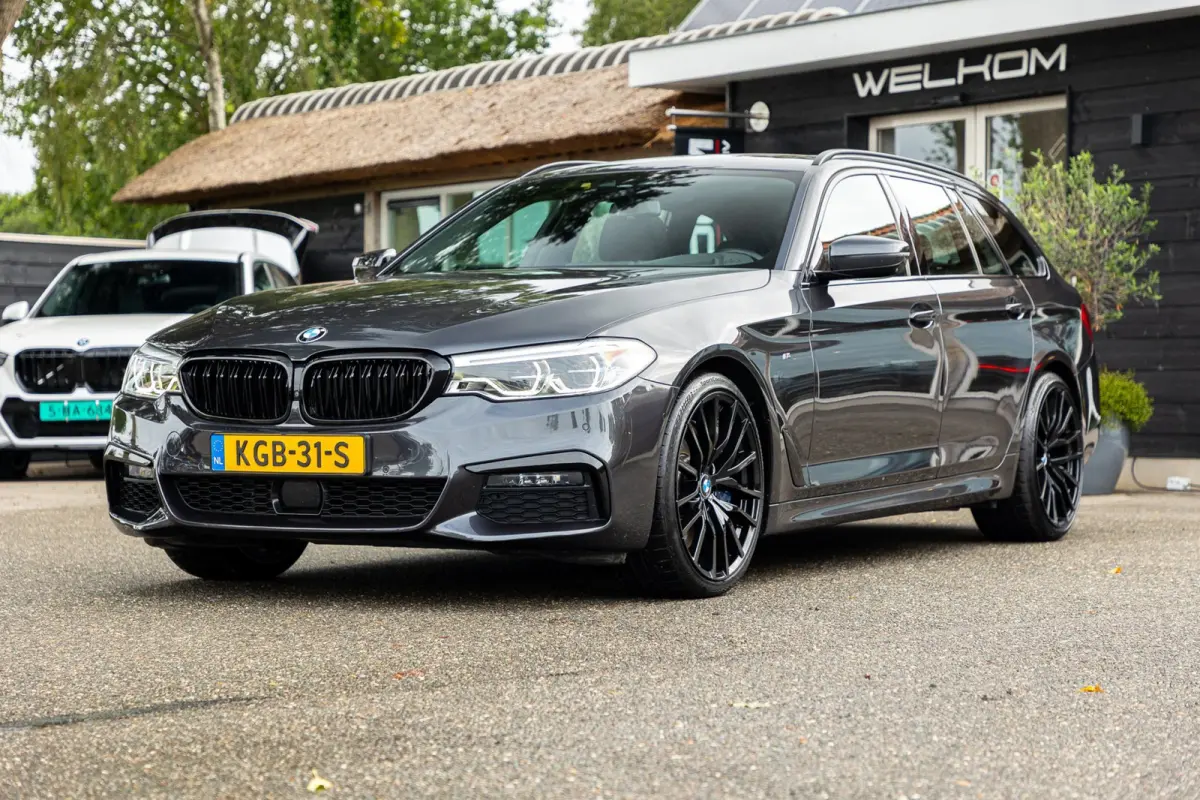 540i xDrive M-Sport I Bowers & Wilkins I Panoramadak I Stoelkoeling & verwarming I 20" Breedset nieuw