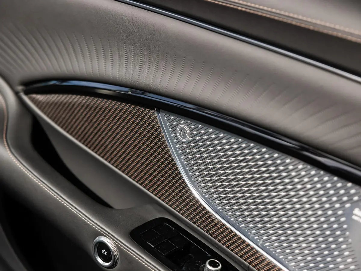AWD Folgore 92.5 kWh 761pk | 2 jaar garantie | 20-21" velgen | Sonus Faber Premium Audio | Stoelventilatie | Cruise control adaptief