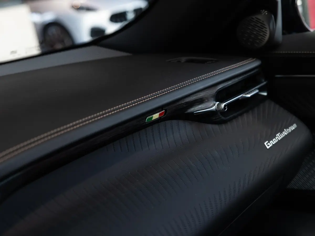 AWD Folgore 92.5 kWh 761pk | 2 jaar garantie | 20-21" velgen | Sonus Faber Premium Audio | Stoelventilatie | Cruise control adaptief