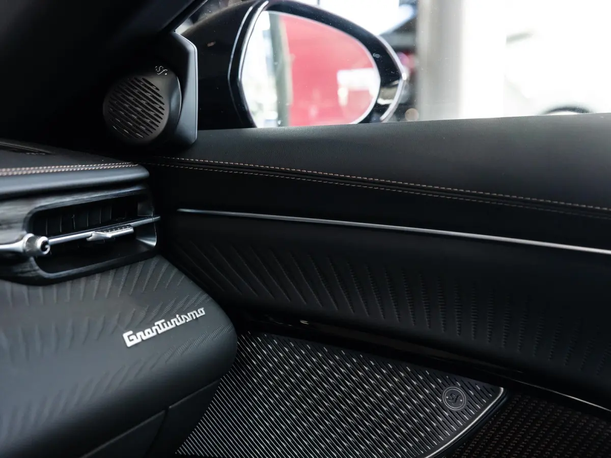AWD Folgore 92.5 kWh 761pk | 2 jaar garantie | 20-21" velgen | Sonus Faber Premium Audio | Stoelventilatie | Cruise control adaptief