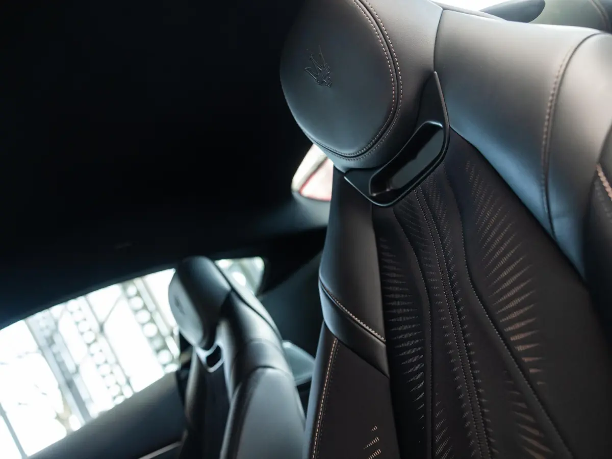 AWD Folgore 92.5 kWh 761pk | 2 jaar garantie | 20-21" velgen | Sonus Faber Premium Audio | Stoelventilatie | Cruise control adaptief