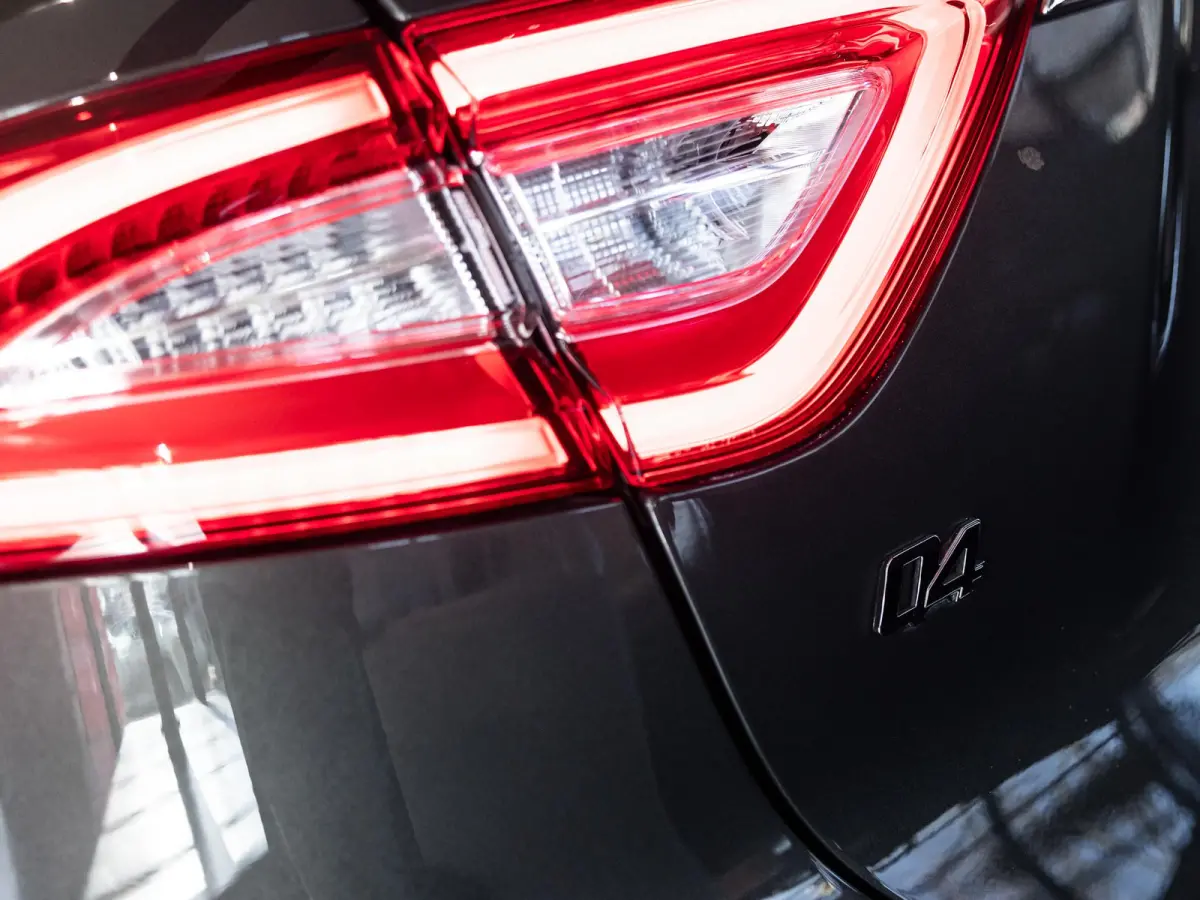 3.0 V6 AWD GranSport 350 pk | 1 jaar garantie |  Uitgebreid leder | Sportstoelen | Dubbel Privacy Glas | Premium Audio | 20" velgen | Driver Assistance Pack