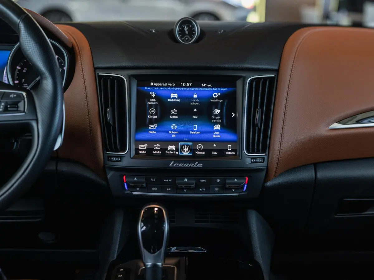 3.0 V6 AWD GranSport 350 pk | 1 jaar garantie |  Uitgebreid leder | Sportstoelen | Dubbel Privacy Glas | Premium Audio | 20" velgen | Driver Assistance Pack