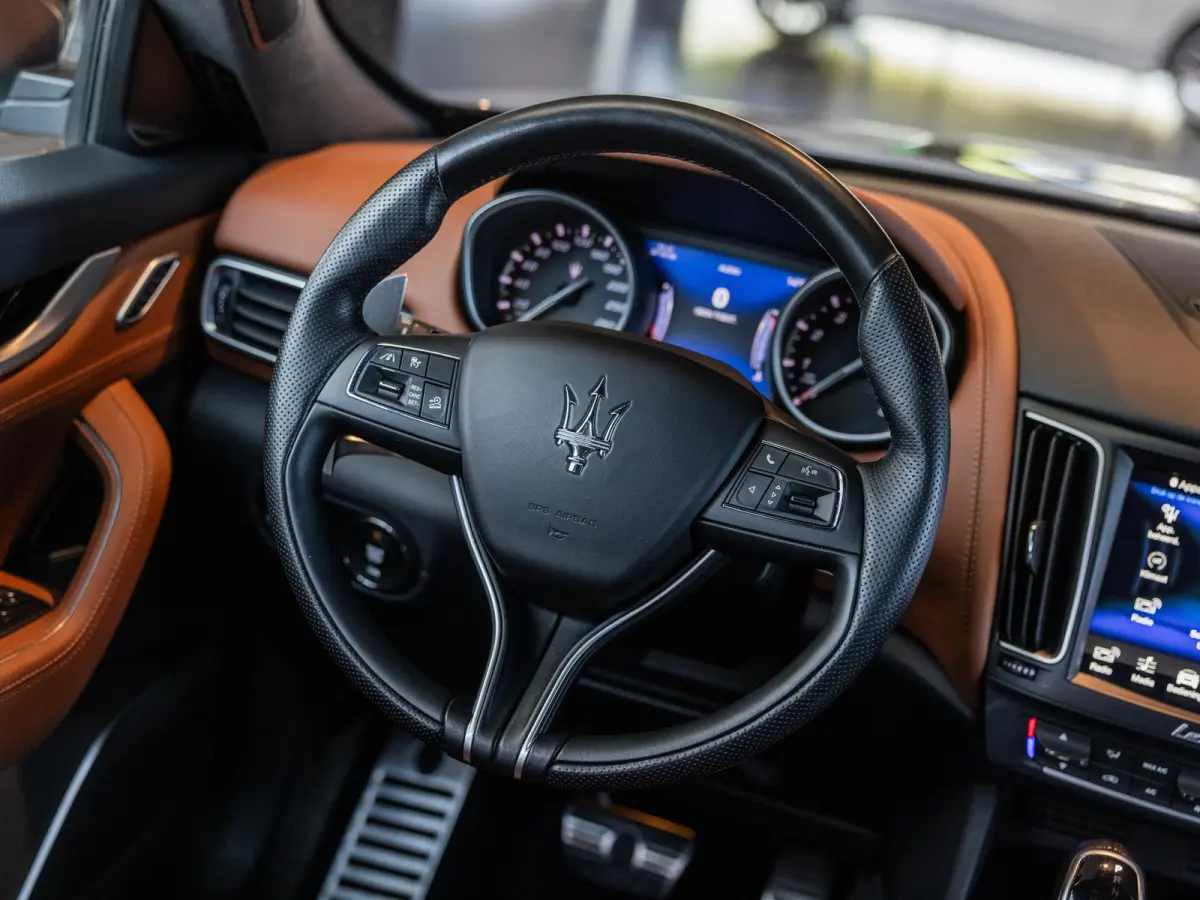 3.0 V6 AWD GranSport 350 pk | 1 jaar garantie |  Uitgebreid leder | Sportstoelen | Dubbel Privacy Glas | Premium Audio | 20" velgen | Driver Assistance Pack