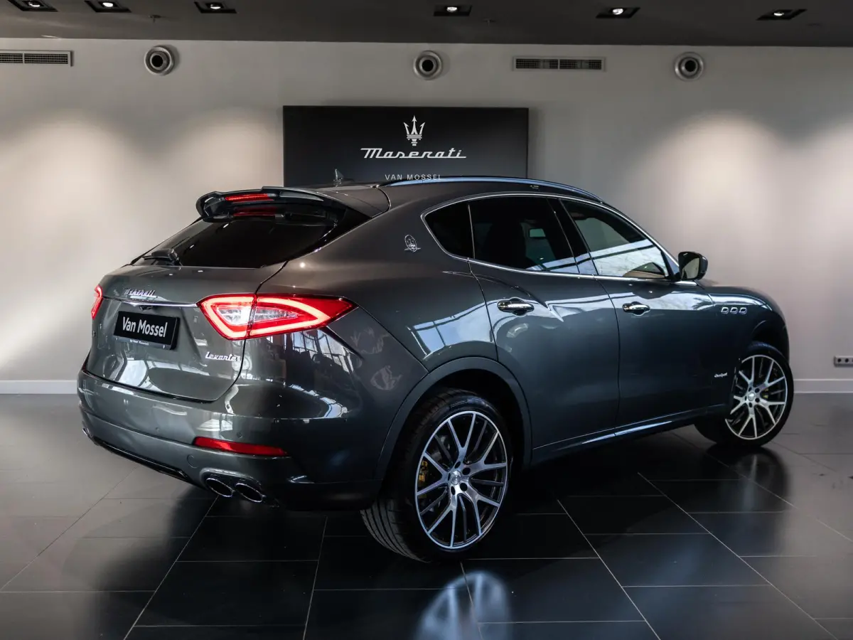 3.0 V6 AWD GranSport 350 pk | 1 jaar garantie |  Uitgebreid leder | Sportstoelen | Dubbel Privacy Glas | Premium Audio | 20" velgen | Driver Assistance Pack
