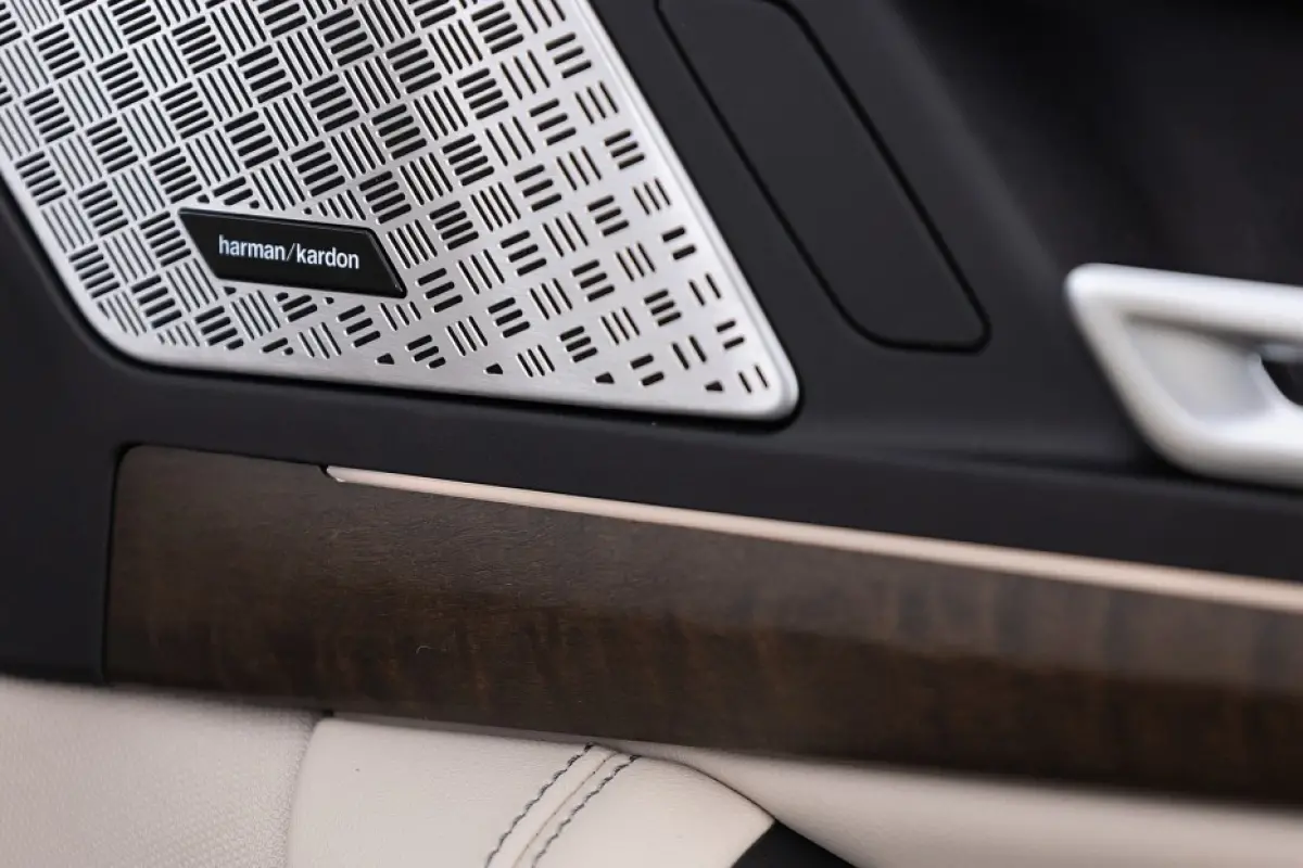 ActiveTourer 230e xDrive Luxury line | PANORAMADAK | LEDER | harman/kardon